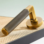 The Langford – Knurled Handle