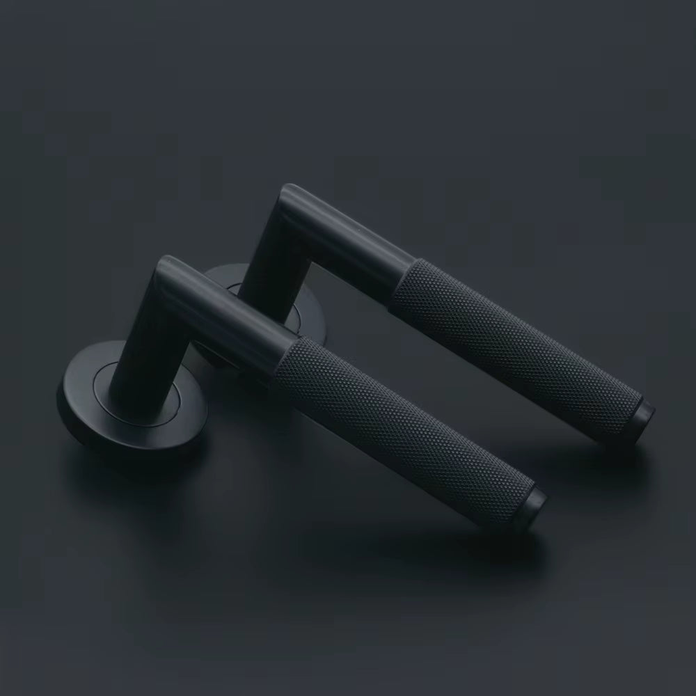 The Montrose – Knurled Handle