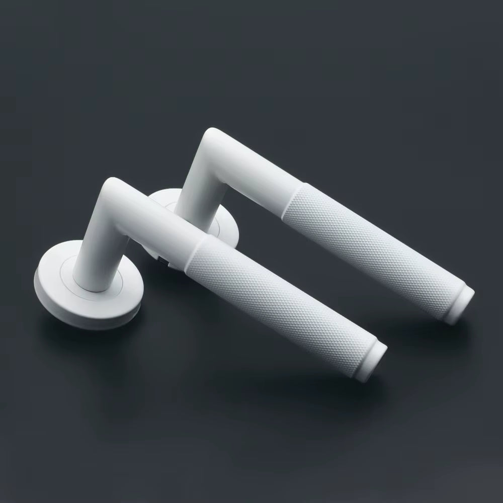 The Montrose – Knurled Handle