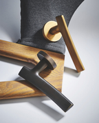 The Mayfair — Smooth Handle