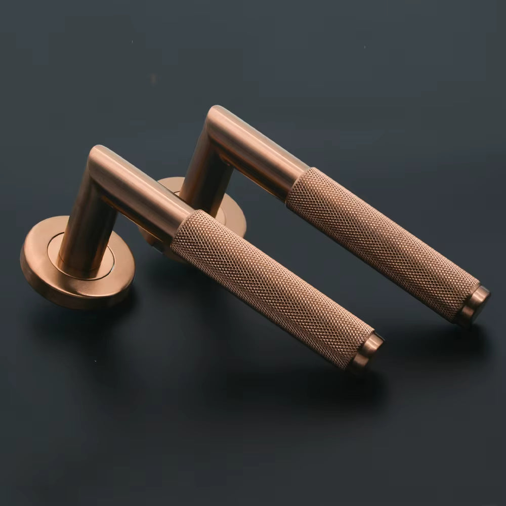 The Montrose – Knurled Handle