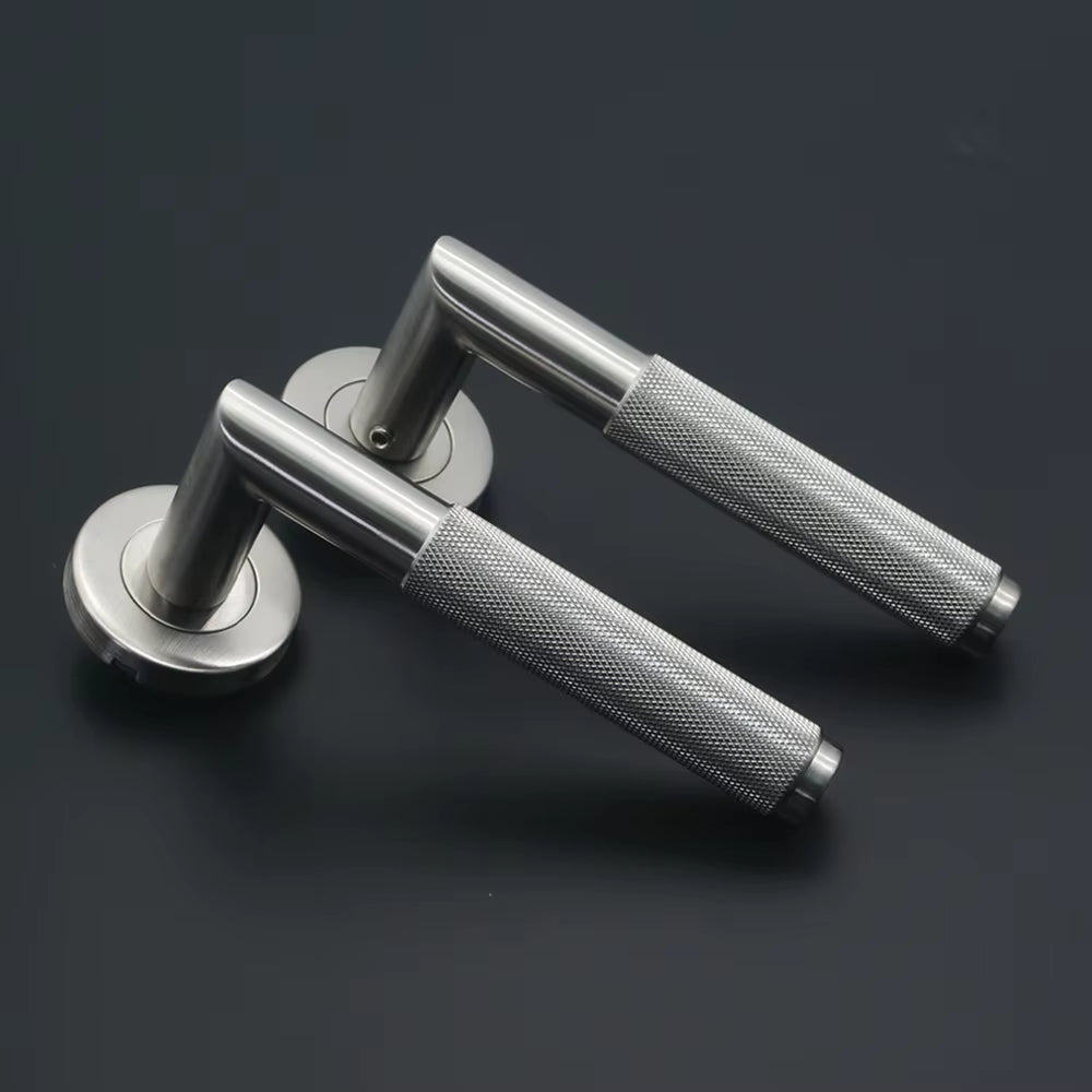 The Montrose – Knurled Handle