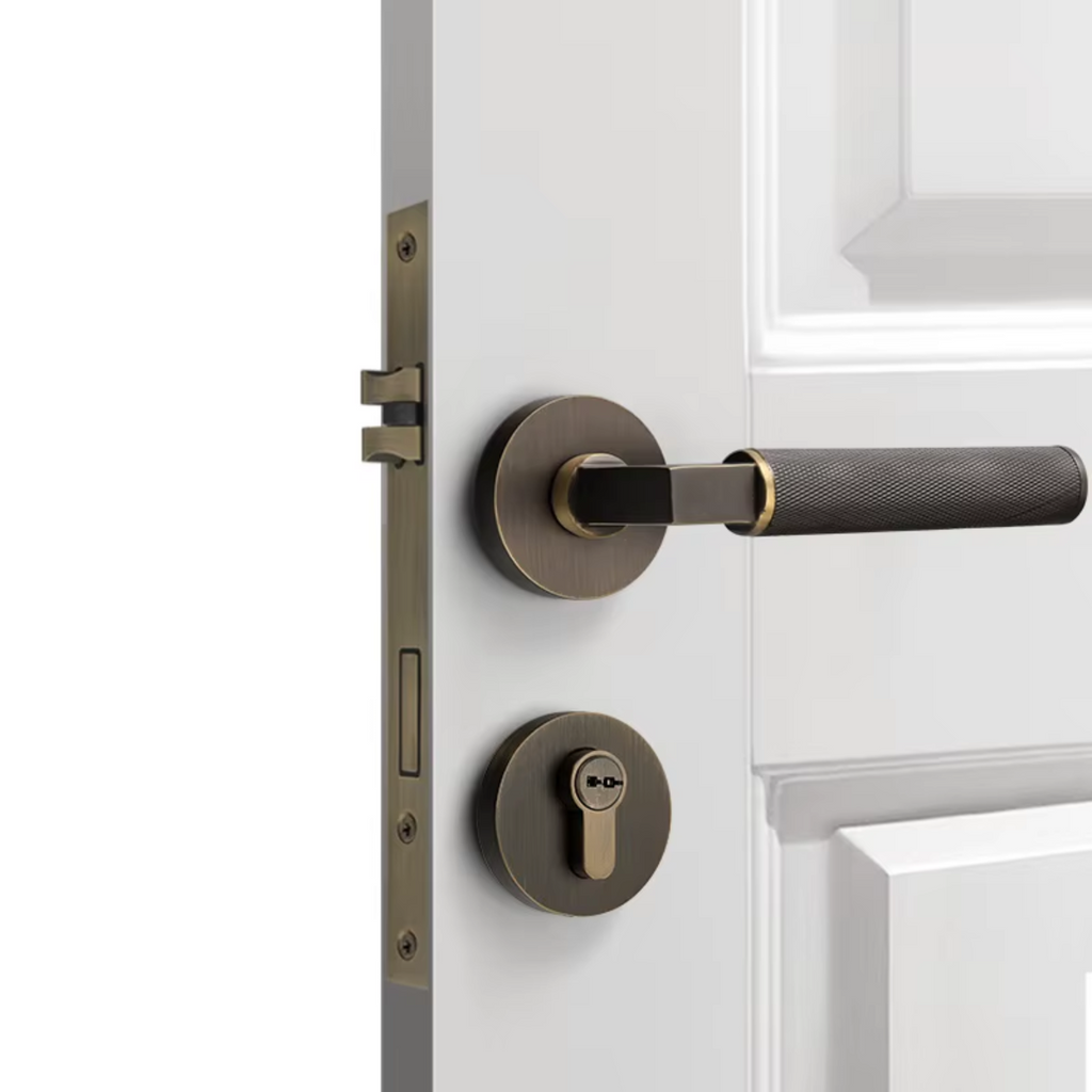 The Langford – Knurled Handle