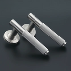 The Belmont – Knurled Handle