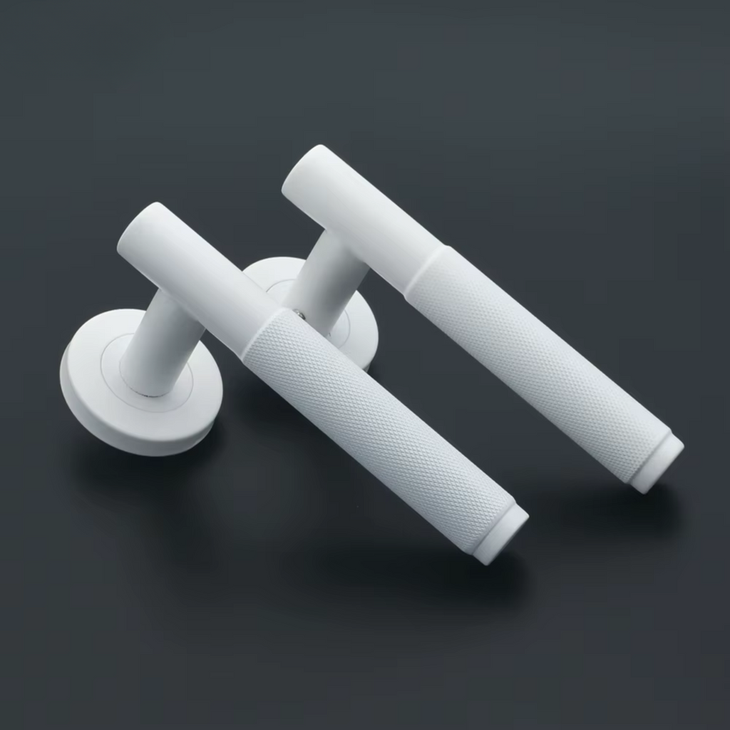 The Belmont – Knurled Handle